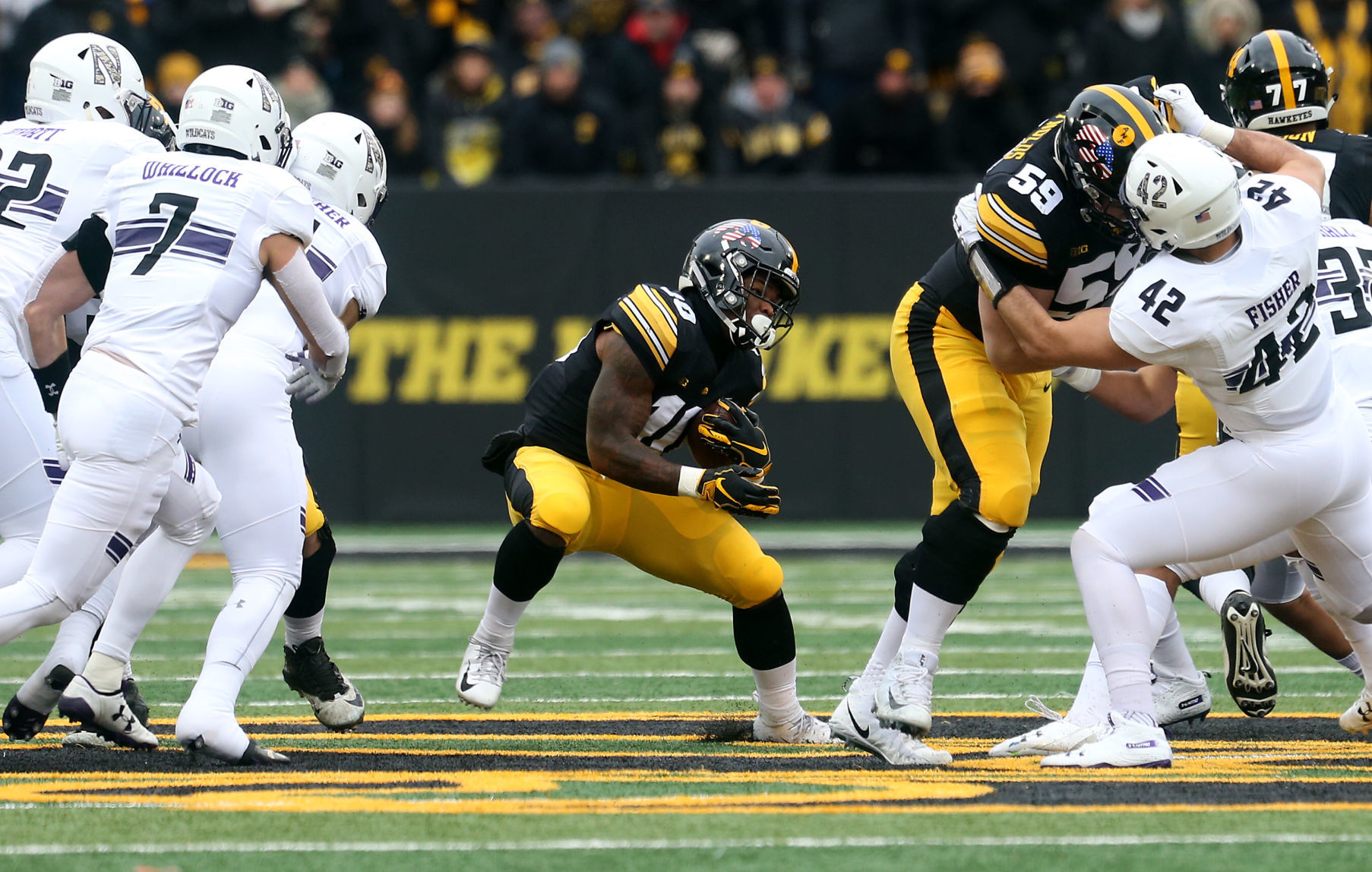 111018-Iowa-Football-024